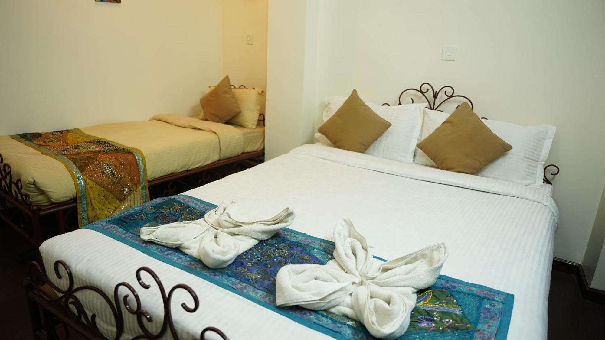 Cosy Hotel Bhatgoan Zewnętrze zdjęcie