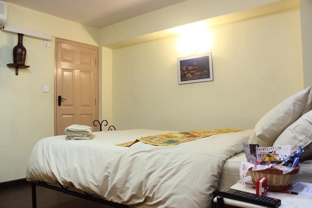 Cosy Hotel Bhatgoan Zewnętrze zdjęcie